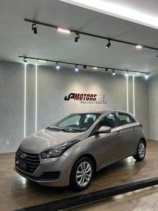 HYUNDAI HB20 1.0 COMFORT PLUS 12V FLEX 4P MANUAL HYUNDAI HB20 1.0 COMFORT PLUS 12V FLEX 4P MANUAL